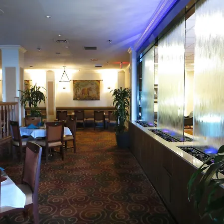 Best Western Plus Grosvenor Airport Hotel-3